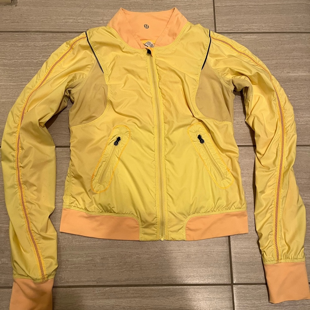 Lululemon zip up athletica jacket